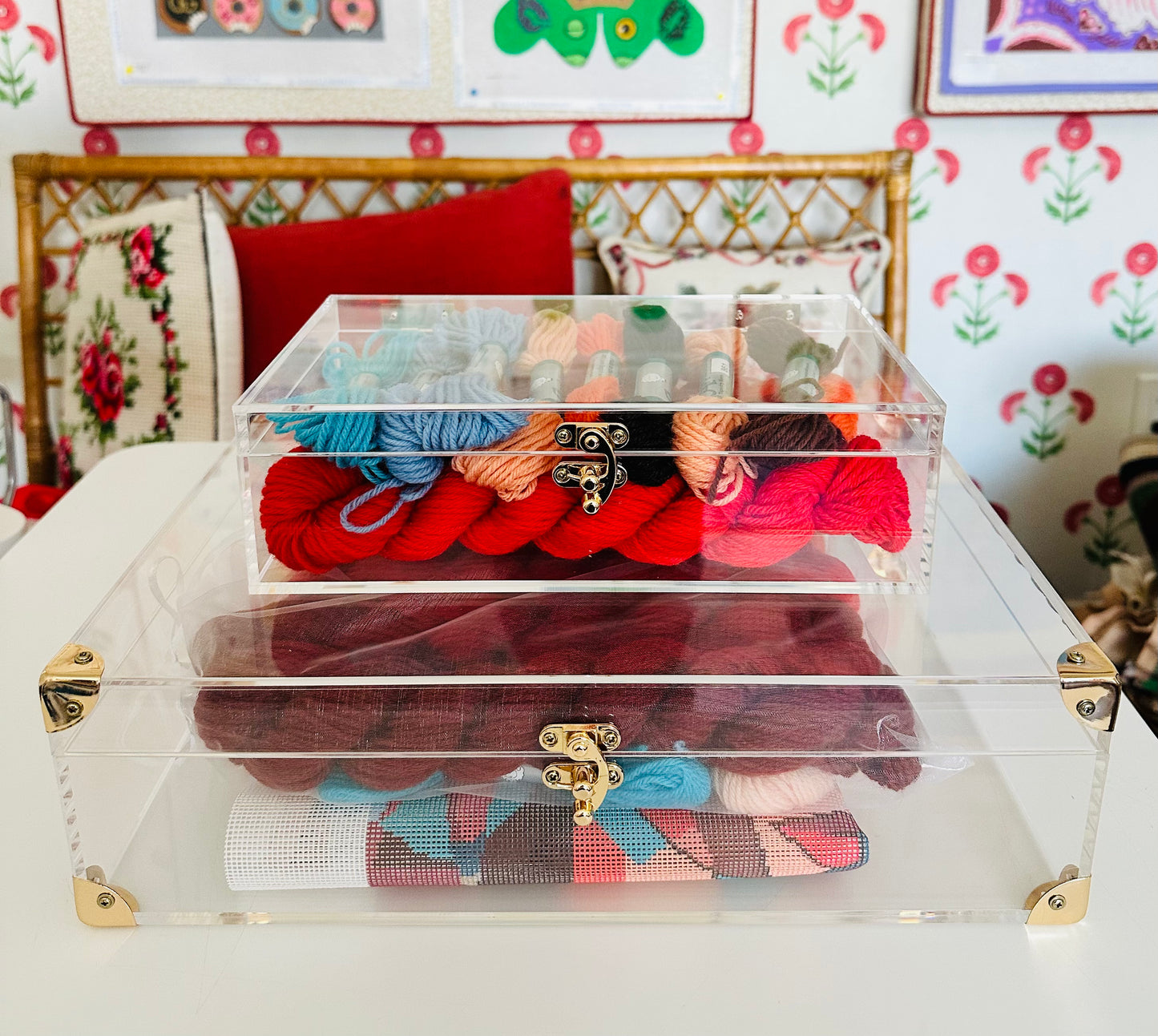The Petite Vitrine — Acrylic Thread Case